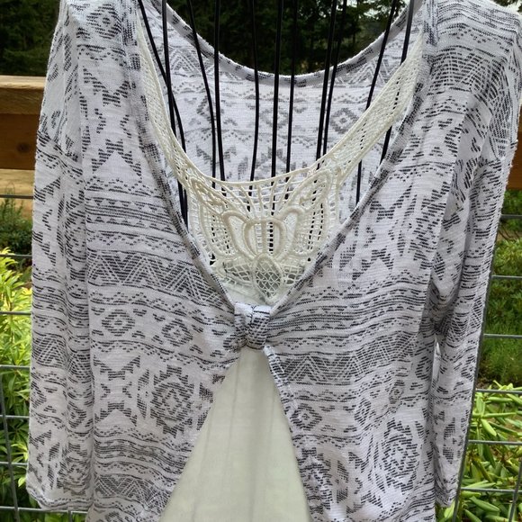 Almost Famous White with Black Aztec Design Pullover with Inset Tank - Picture 5 of 7